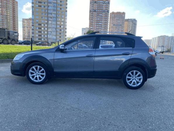 Dongfeng H30 Cross с пробегом 2015 года, цена 497 721 рубль, 113155 км, хэтчбек, Автокод Объявления