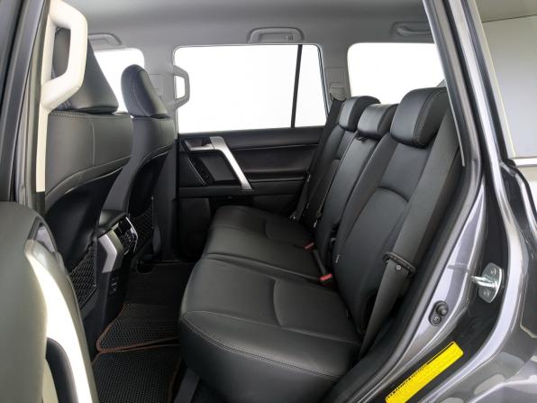 Toyota Land Cruiser Prado 150 Series Рестайлинг 3 с пробегом 2022 года, цена 7 990 000 рублей, 30746 км, внедорожник, Автокод Объявления