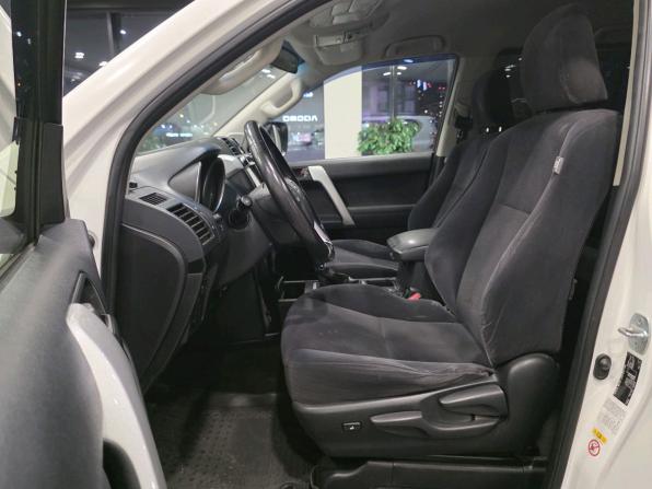 Toyota Land Cruiser Prado 150 Series Рестайлинг 1 с пробегом 2014 года, цена 3 250 000 рублей, 229534 км, внедорожник, Автокод Объявления