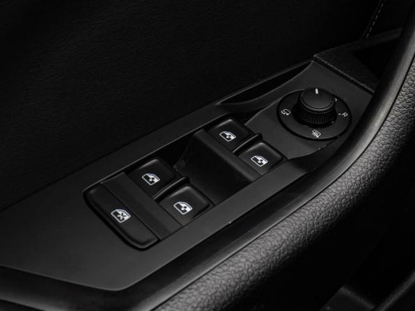 Skoda Superb III Рестайлинг с пробегом 2025 года, цена 3 135 000 рублей, 33 км, лифтбек, Автокод Объявления