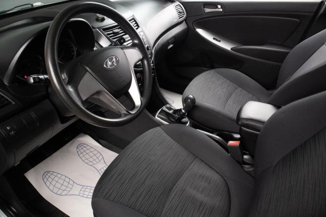 Hyundai Solaris I с пробегом 2014 года, цена 819 000 рублей, 190000 км, седан, Автокод Объявления