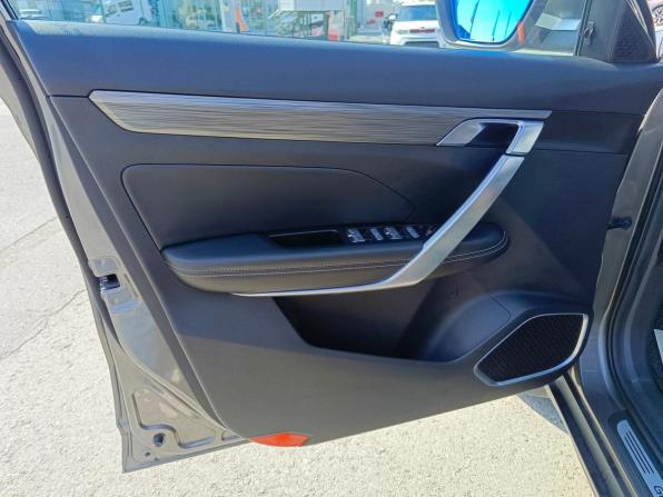 Geely Atlas Pro с пробегом 2023 года, цена 2 099 995 рублей, 48686 км, внедорожник, Автокод Объявления