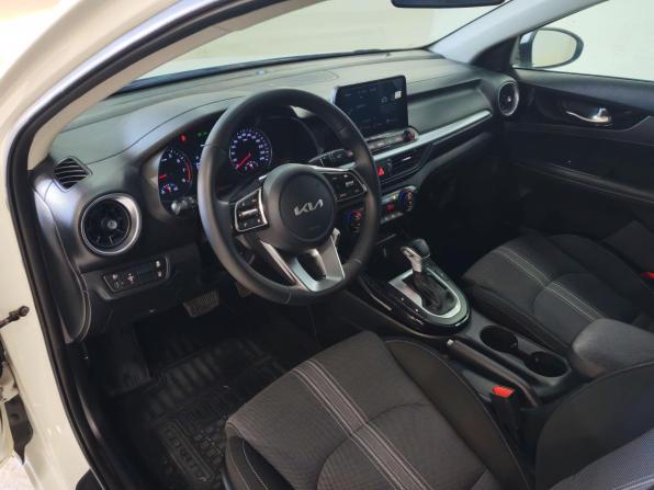 Kia Cerato IV Рестайлинг с пробегом 2021 года, цена 2 170 000 рублей, 73171 км, седан, Автокод Объявления