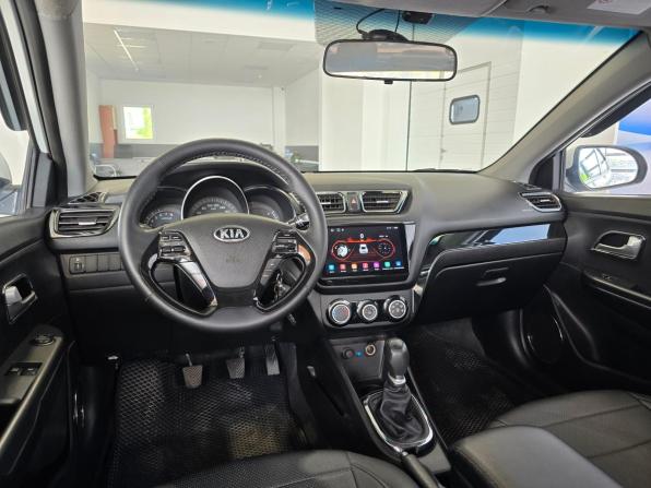 Kia Rio III Рестайлинг с пробегом 2015 года, цена 1 049 000 рублей, 88500 км, седан, Автокод Объявления