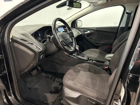 Ford Focus III Рестайлинг с пробегом 2017 года, цена 1 079 000 рублей, 142038 км, седан, Автокод Объявления