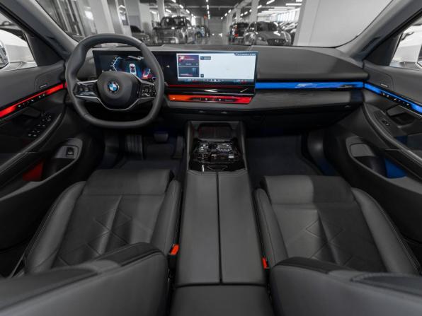 BMW 5 серии VIII (G60/G61/G68) с пробегом 2023 года, цена 6 850 000 рублей, 29999 км, седан, Автокод Объявления