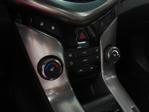 Chevrolet Cruze I Рестайлинг с пробегом 2013 года, цена 980 000 рублей, 95048 км, хэтчбек, Автокод Объявления