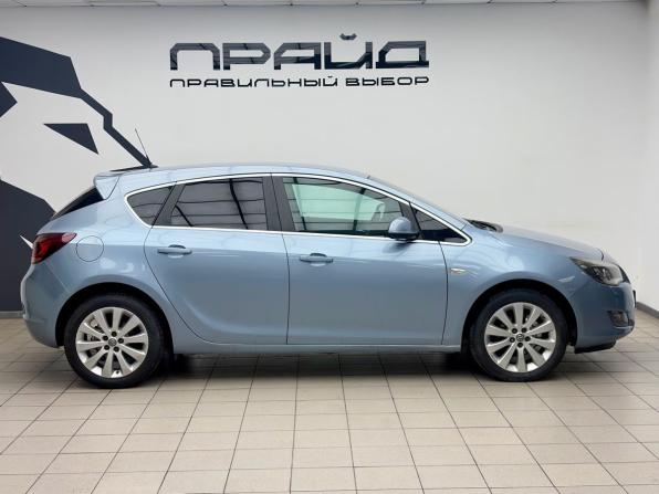 Opel Astra J с пробегом 2011 года, цена 699 000 рублей, 108931 км, хэтчбек, Автокод Объявления
