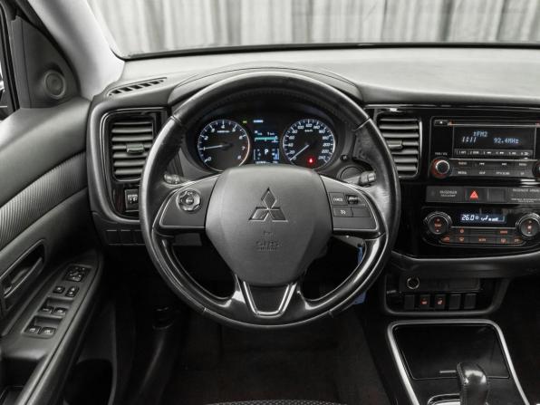 Mitsubishi Outlander III Рестайлинг 2 с пробегом 2017 года, цена 1 890 000 рублей, 142400 км, внедорожник, Автокод Объявления