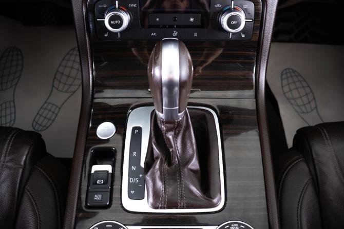 Volkswagen Touareg II Рестайлинг с пробегом 2015 года, цена 3 200 000 рублей, 144000 км, внедорожник, Автокод Объявления