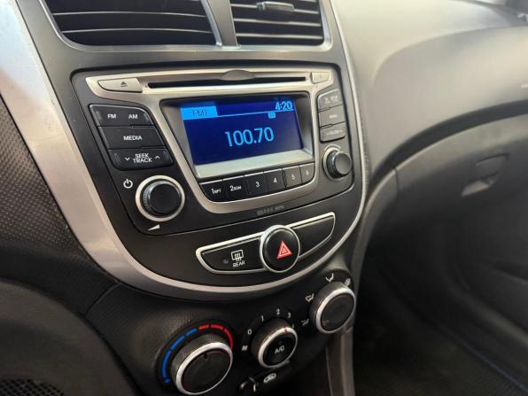 Hyundai Solaris I с пробегом 2014 года, цена 740 000 рублей, 196000 км, хэтчбек, Автокод Объявления