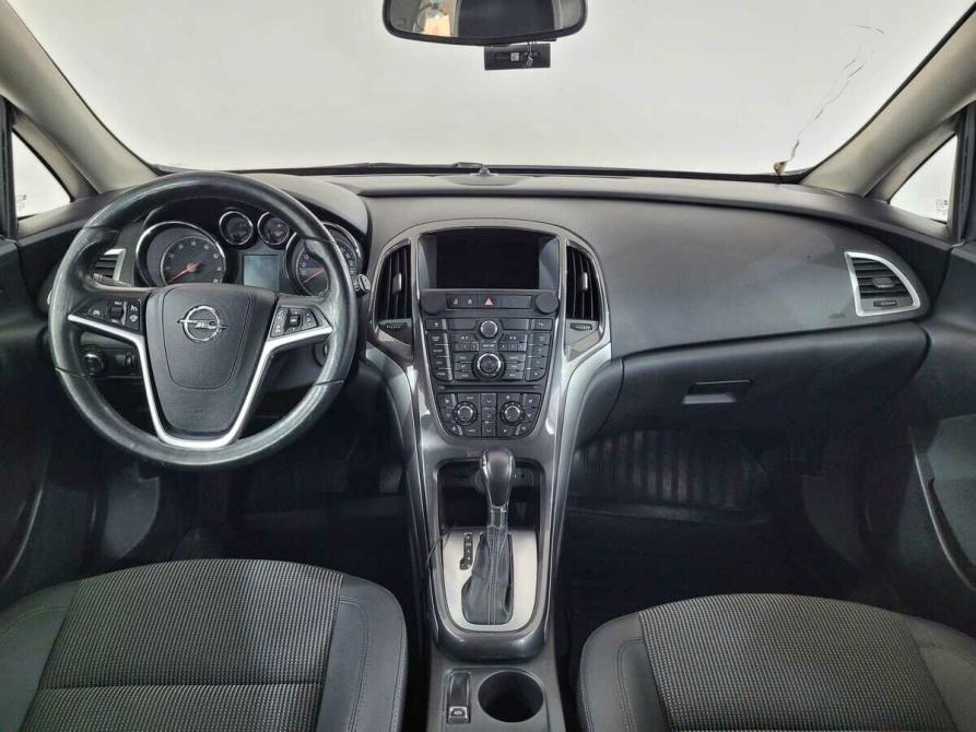 Opel Astra J Рестайлинг Москва  - изображение 5