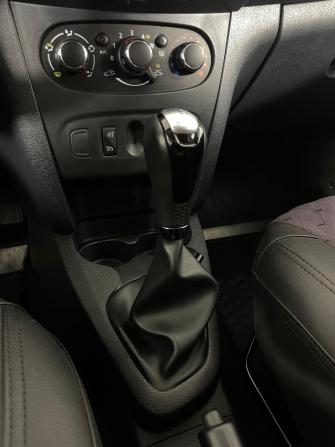 Renault Sandero II Рестайлинг с пробегом 2018 года, цена 1 233 000 рублей, 65043 км, хэтчбек, Автокод Объявления