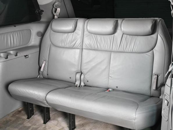 Toyota Sienna II Рестайлинг с пробегом 2008 года, цена 1 068 070 рублей, 236724 км, минивэн, Автокод Объявления