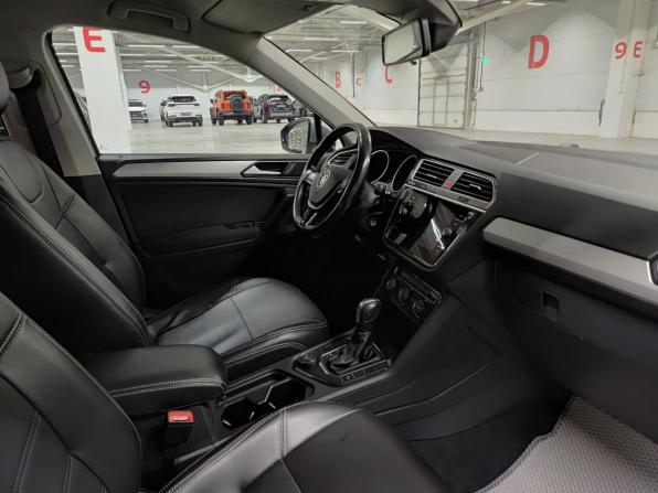 Volkswagen Tiguan II с пробегом 2019 года, цена 2 432 000 рублей, 139609 км, внедорожник, Автокод Объявления