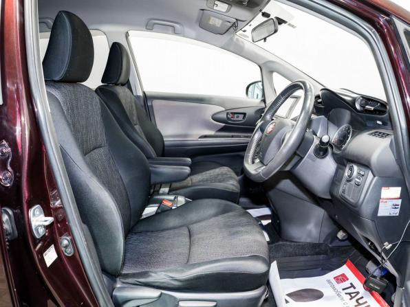 Toyota Wish II с пробегом 2010 года, цена 1 325 000 рублей, 178730 км, минивэн, Автокод Объявления