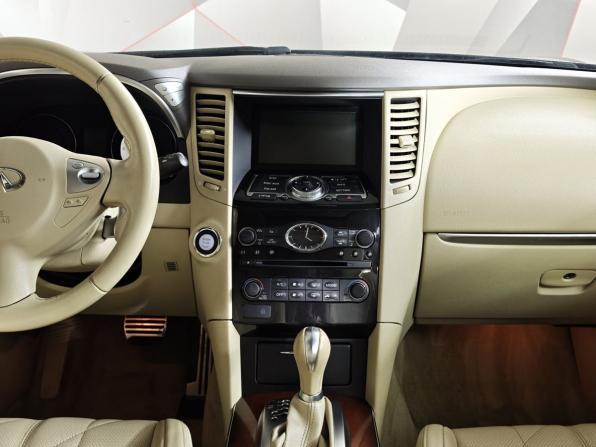 Infiniti QX70 с пробегом 2016 года, цена 1 995 000 рублей, 283506 км, внедорожник, Автокод Объявления