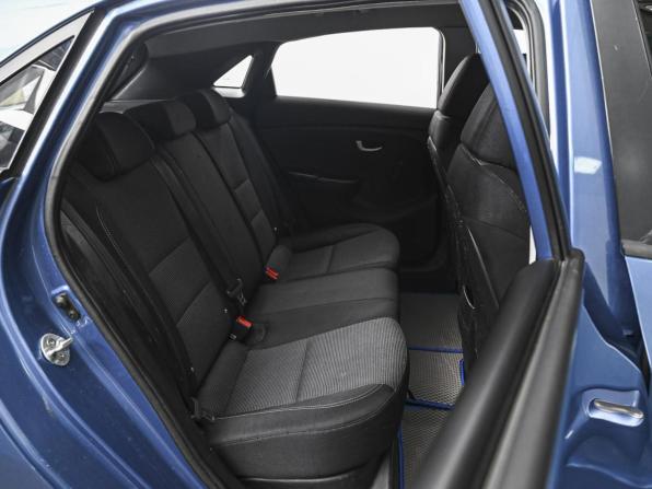 Hyundai i30 II Рестайлинг с пробегом 2015 года, цена 920 000 рублей, 297017 км, хэтчбек, Автокод Объявления