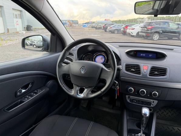Renault Fluence I Рестайлинг с пробегом 2014 года, цена 685 000 рублей, 190156 км, седан, Автокод Объявления