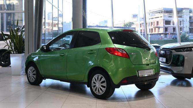 Mazda 2 II (DE) с пробегом 2008 года, цена 545 000 рублей, 117903 км, хэтчбек, Автокод Объявления