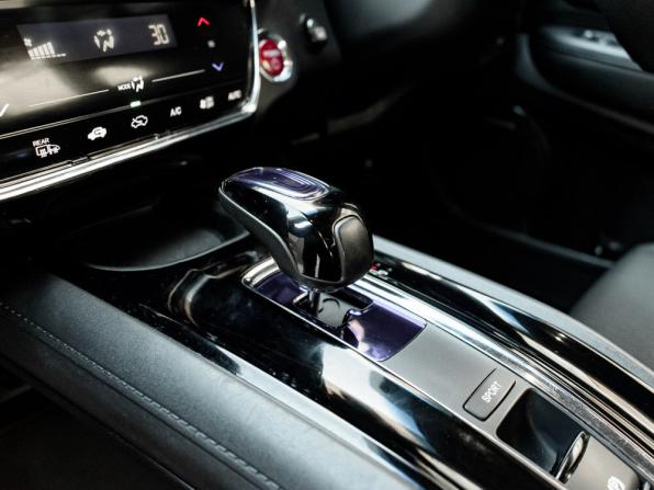 Honda Vezel I с пробегом 2014 года, цена 1 430 000 рублей, 154543 км, внедорожник, Автокод Объявления