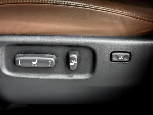 Toyota Land Cruiser 200 Series Рестайлинг 2 с пробегом 2016 года, цена 5 800 000 рублей, 153155 км, внедорожник, Автокод Объявления