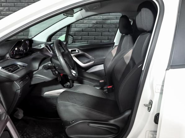 Peugeot 2008 I с пробегом 2014 года, цена 1 000 000 рублей, 88722 км, внедорожник, Автокод Объявления