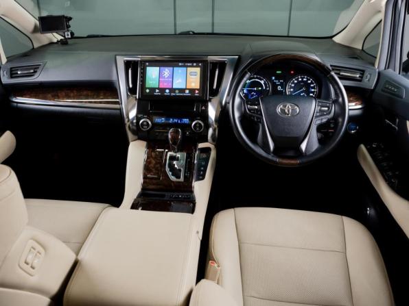 Toyota Alphard III Рестайлинг с пробегом 2018 года, цена 4 200 000 рублей, 88678 км, минивэн, Автокод Объявления