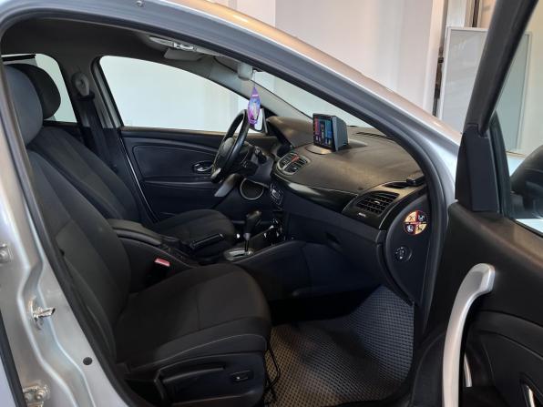 Renault Fluence I с пробегом 2010 года, цена 595 000 рублей, 201508 км, седан, Автокод Объявления