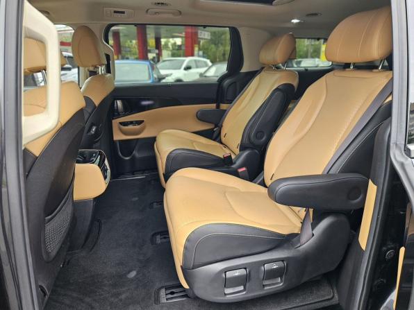 Kia Carnival IV с пробегом 2020 года, цена 3 850 000 рублей, 83000 км, минивэн, Автокод Объявления