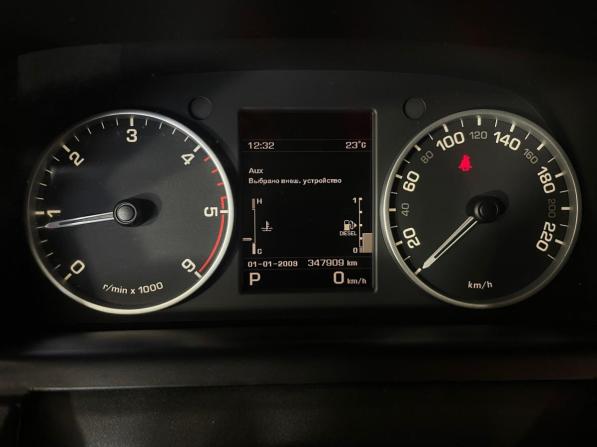 Land Rover Discovery IV с пробегом 2012 года, цена 1 270 000 рублей, 347900 км, внедорожник, Автокод Объявления