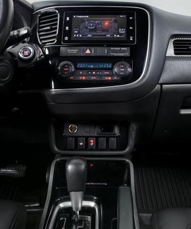 Mitsubishi Outlander III Рестайлинг 2 с пробегом 2018 года, цена 1 780 000 рублей, 81409 км, внедорожник, Автокод Объявления