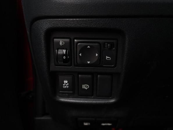 Nissan Juke I с пробегом 2013 года, цена 950 000 рублей, 119127 км, внедорожник, Автокод Объявления