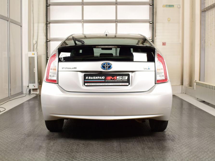 Toyota Prius III Рестайлинг (XW30) Кемерово  - изображение 6