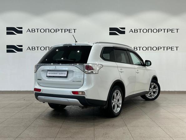 Mitsubishi Outlander III Рестайлинг с пробегом 2014 года, цена 1 199 000 рублей, 195722 км, внедорожник, Автокод Объявления