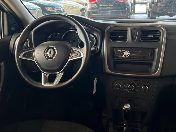 Renault Logan II Рестайлинг с пробегом 2020 года, цена 950 000 рублей, 106861 км, седан, Автокод Объявления