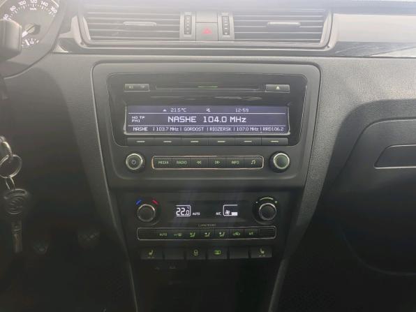 Skoda Rapid I с пробегом 2015 года, цена 779 000 рублей, 229258 км, лифтбек, Автокод Объявления