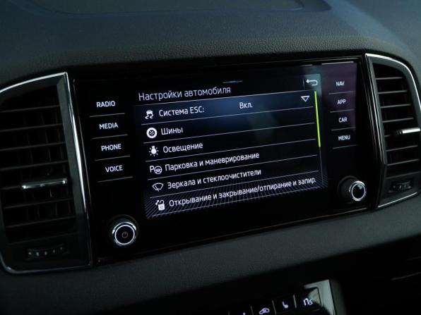 Skoda Karoq I с пробегом 2021 года, цена 2 099 050 рублей, 143954 км, внедорожник, Автокод Объявления