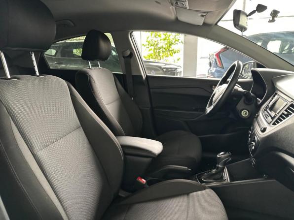 Hyundai Solaris II с пробегом 2018 года, цена 1 449 000 рублей, 70000 км, седан, Автокод Объявления