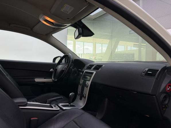 Volvo C30 I Рестайлинг с пробегом 2012 года, цена 880 000 рублей, 153441 км, хэтчбек, Автокод Объявления