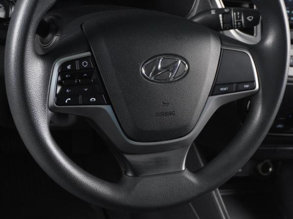 Hyundai Solaris II Рестайлинг с пробегом 2021 года, цена 1 625 000 рублей, 68096 км, седан, Автокод Объявления