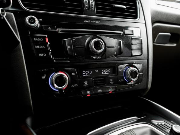 Audi Q5 I (8R) Рестайлинг с пробегом 2012 года, цена 1 860 000 рублей, 217217 км, внедорожник, Автокод Объявления