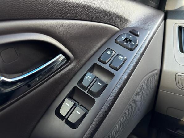 Hyundai ix35 I с пробегом 2012 года, цена 999 000 рублей, 146428 км, внедорожник, Автокод Объявления
