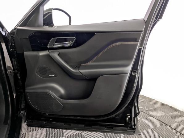 Jaguar F-Pace I с пробегом 2019 года, цена 3 670 000 рублей, 65060 км, внедорожник, Автокод Объявления