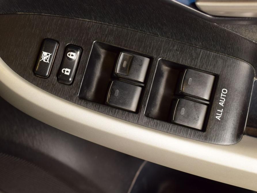 Toyota Prius III Рестайлинг (XW30) Кемерово  - изображение 20