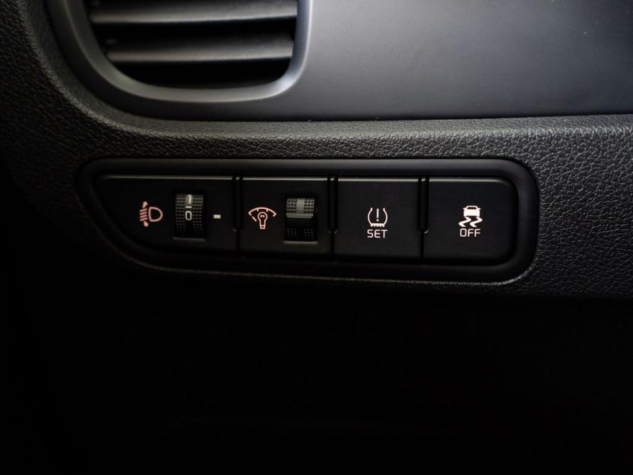 Kia Rio IV Ростов-на-Дону  - изображение 14