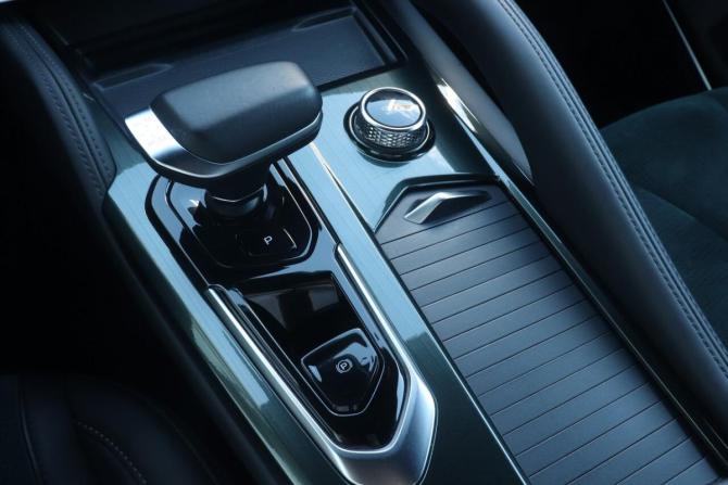 Geely Monjaro I с пробегом 2022 года, цена 3 019 000 рублей, 76845 км, внедорожник, Автокод Объявления