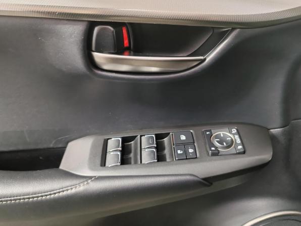 Lexus NX I Рестайлинг с пробегом 2018 года, цена 2 275 000 рублей, 220209 км, внедорожник, Автокод Объявления