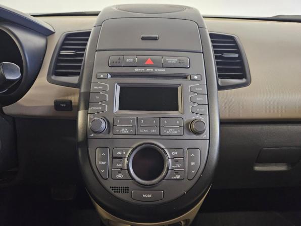 Kia Soul I Рестайлинг с пробегом 2012 года, цена 887 000 рублей, 171752 км, хэтчбек, Автокод Объявления