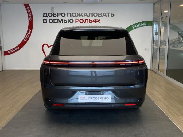 Li Auto (Lixiang) L8 I с пробегом 2023 года, цена 5 597 000 рублей, 42000 км, внедорожник, Автокод Объявления